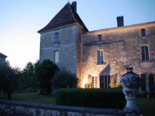 Апартаменты Chateau de la Mothe