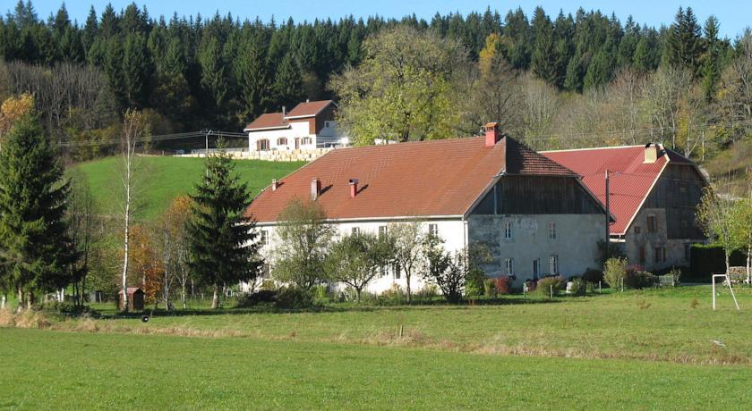 Апартаменты Gîte du Lhaut