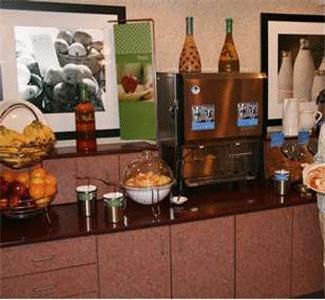 Отель Hampton Inn Kansas City/Shawnee Mission