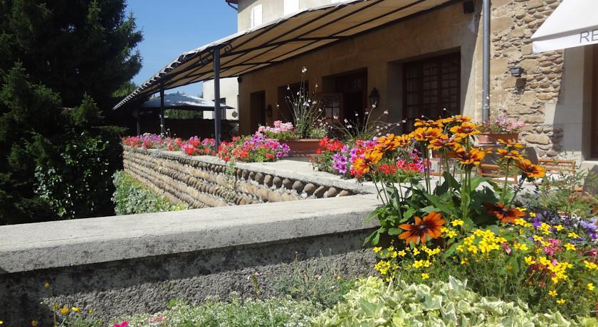 Отель Hôtel Le Relais