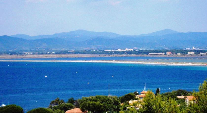 Вилла Villa Eden de la Presqu'ile
