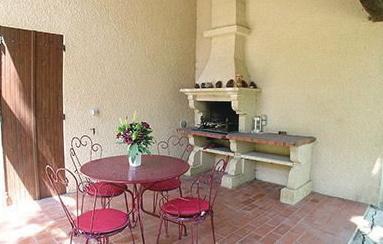 Апартаменты Holiday home Laubanie Est