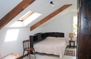 Отель Holiday home Rue Du Prioly