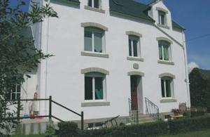 Апартаменты Holiday home Treguer