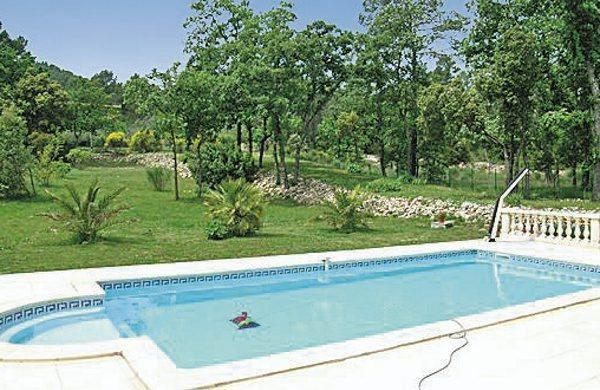 Апартаменты Holiday home Quartier La Romane