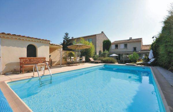 Апартаменты Holiday home Allée des Lavandins