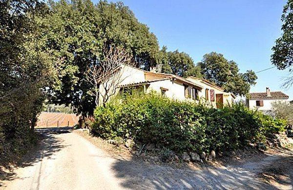 Апартаменты Holiday home Chemin Le Serre