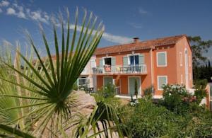 Апартаменты Apartment Les Chateuax de Villepey II