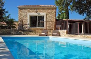 Отель Holiday home Chemin de Malmont