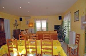Апартаменты Holiday home Rue Jean Moulin