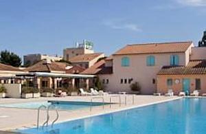 Апартаменты Apartment Chemin des Neguebous