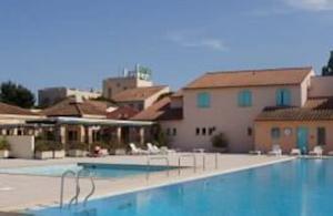 Апартаменты Apartment Chemin des Neguebous II