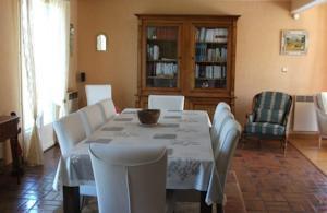 Отель Holiday home Le Hameau Bourgeois