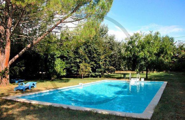 Апартаменты Holiday home Che Limite d'Ausignan