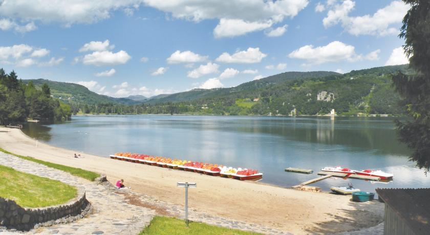Апартаменты Holiday home Hameau De Vente