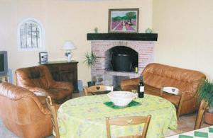 Апартаменты Holiday home Chemin de la Source