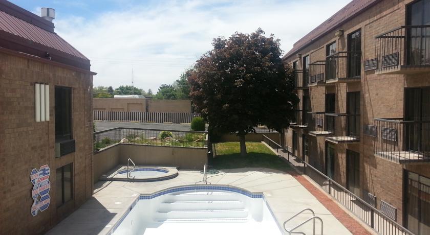 Отель Stratford Court Hotel Cedar City