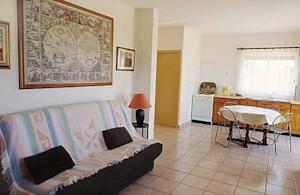 Апартаменты Holiday home Chemin Rural