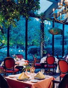 Отель The Dan'l Webster Inn