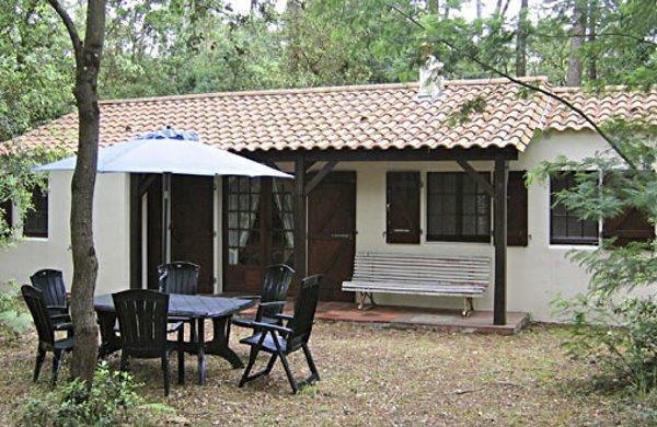 Апартаменты Holiday home Chemin De La Biche