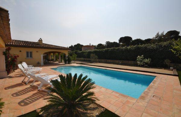 Апартаменты Holiday home Quartier Du Préconil
