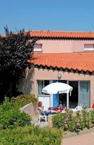 Отель Holiday home Rue Du Dr. Schweitzer