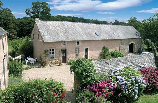Апартаменты Holiday home Manoir De La Sainte