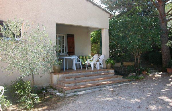 Апартаменты Holiday home Route De Malaucene
