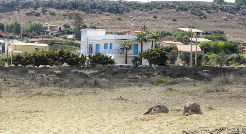 Апартаменты Villa Carlotta Residence