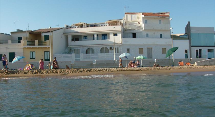 Гостевой дом Plaza Beach Hostel
