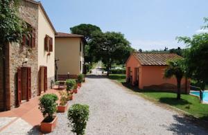 Отель Holiday Apartment Via delle Colline C