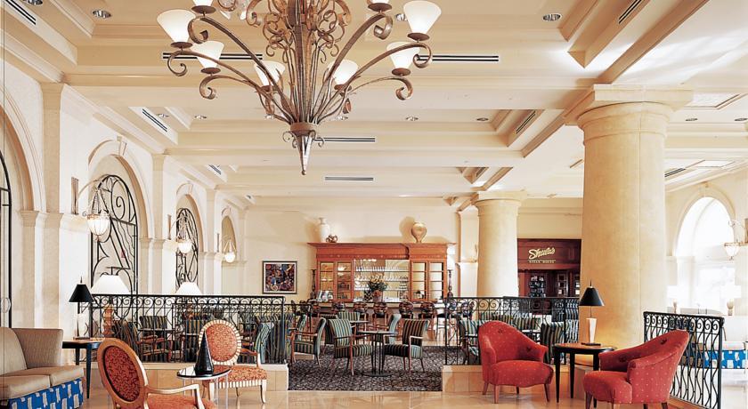 Отель Hilton Naples