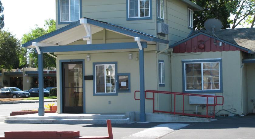 Отель North Bay Inn Santa Rosa