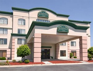 Отель Wingate by Wyndham - Fayetteville 