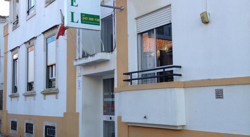 Отель Hotel Vitoria