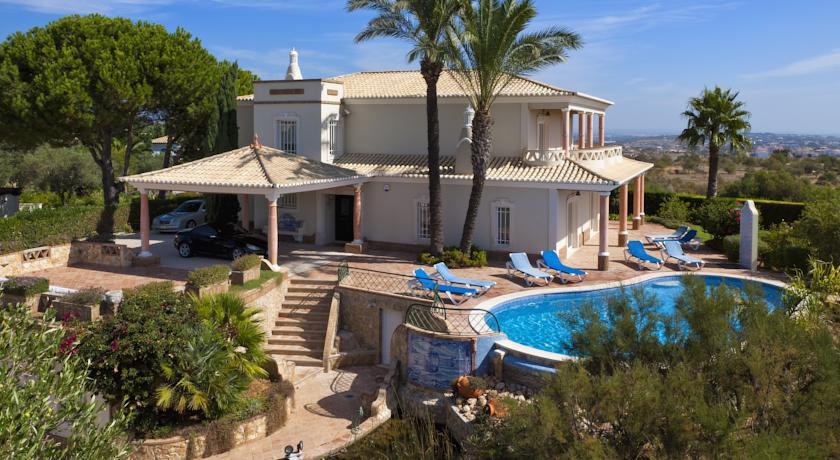 Holliday Villa Boavista Lagos