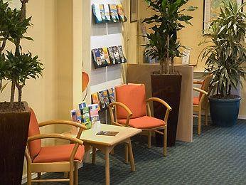 Отель Hôtel ibis Rambouillet