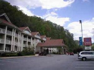 Отель Comfort Suites Cherokee