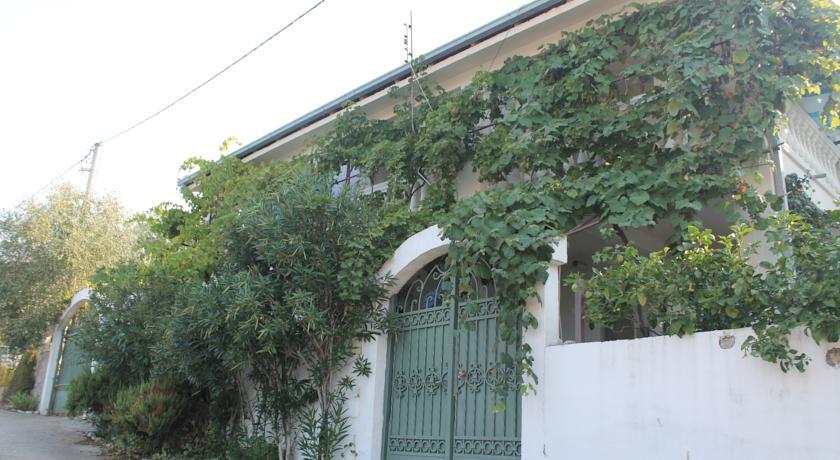 Апартаменты Zoja and Sonja Apartments