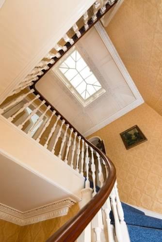 Мини-отель Ellangowan House Bed and Breakfast