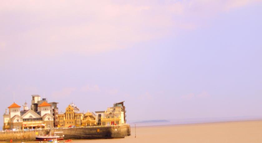 Апартаменты Bay View Holiday Apartments