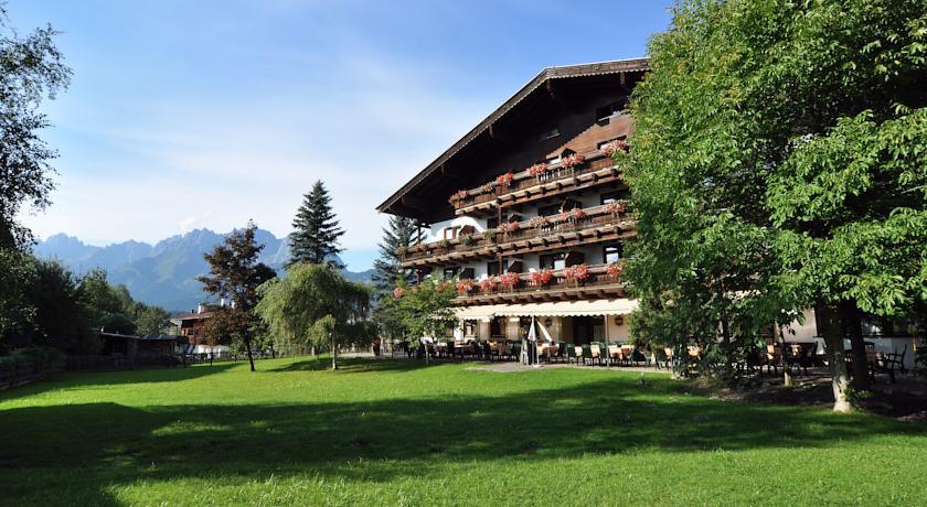 Отель Kaiserhotel Kitzbühler Alpen