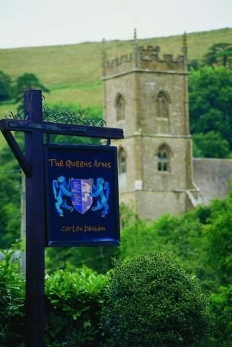 Отель The Queens Arms