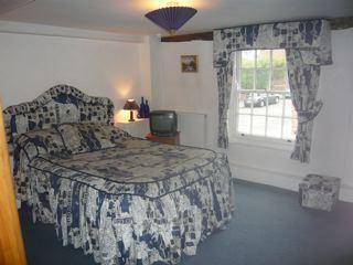 Отель The Shipwrights Arms Hotel