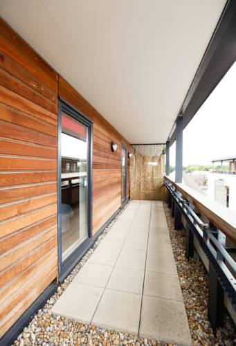 Апартаменты Coventry Home