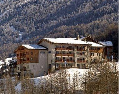 Отель Hotel Club MMV Le Val Cenis