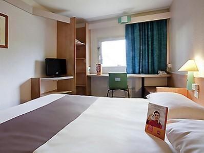 Отель Hôtel ibis Rambouillet