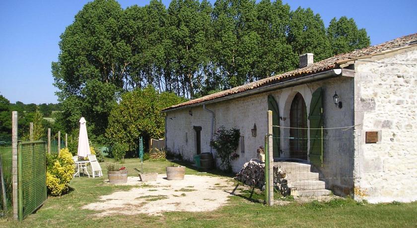 Отель Chambre d'hôtes Chez Touvenot