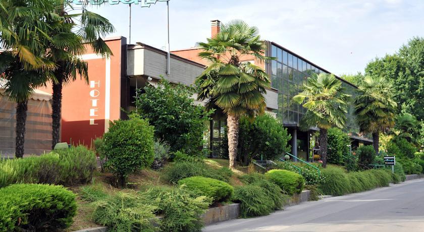 Отель Hotel Cristallo