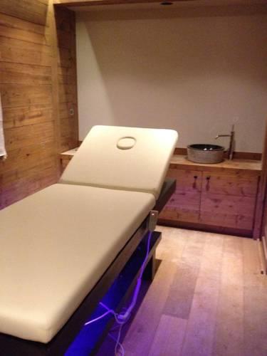 Отель Hôtel Champs Fleuris Morzine